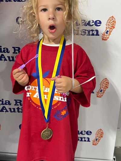 littlegirlwithmedal and bubbles